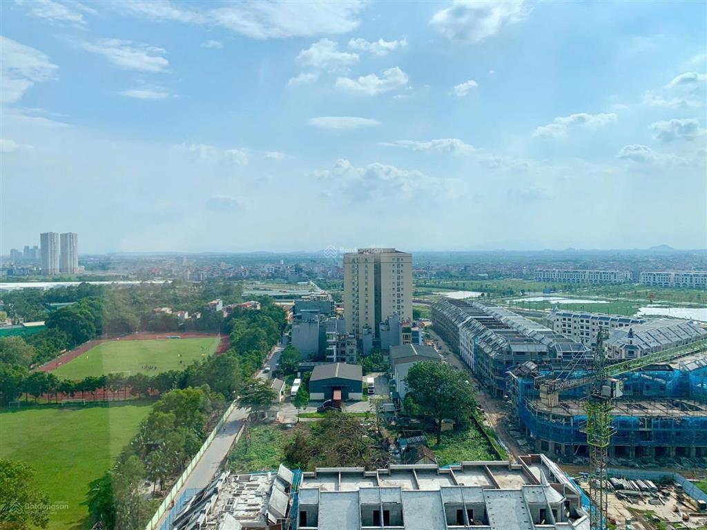 5,2 tỷ/83 m2 2 ngủ(tặng thêm voucher 450700 triệu) tầng trung view khu biệt thự siêu đẹp wisteria