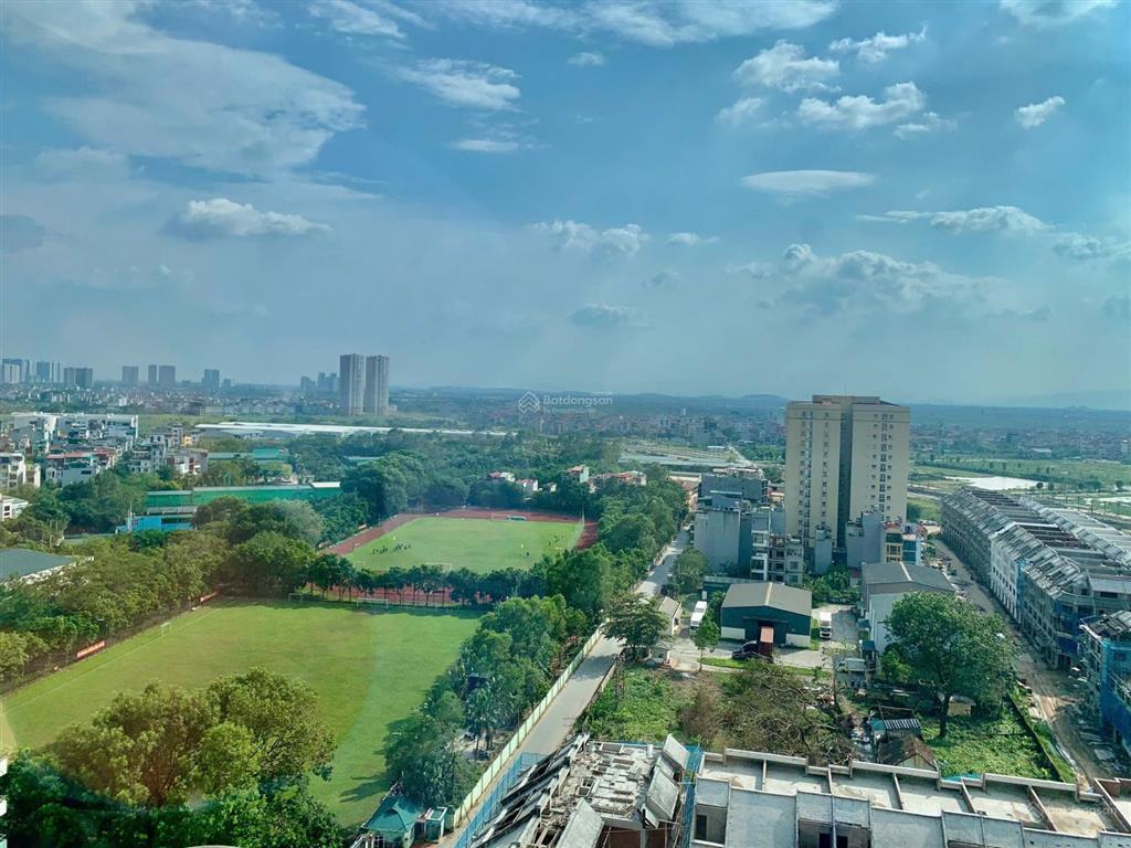 5,2 tỷ/83 m2 2 ngủ(tặng thêm voucher 450700 triệu) tầng trung view khu biệt thự siêu đẹp wisteria