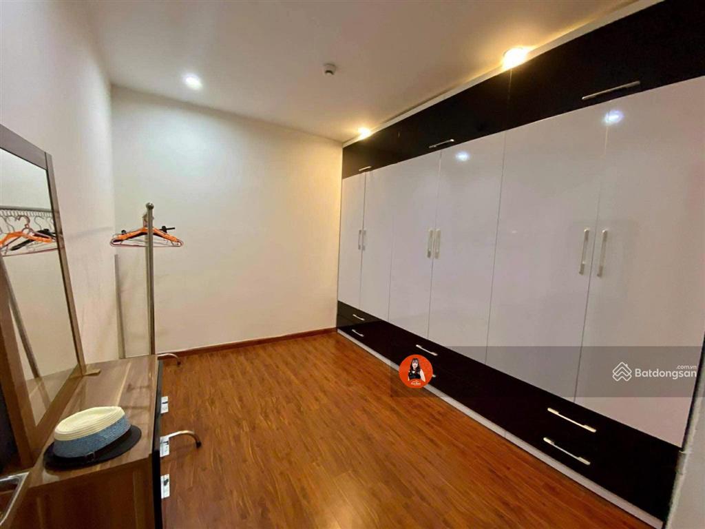 Bán căn hộ 3 phòng ngủ chung cư shp plaza 12 lạch tray