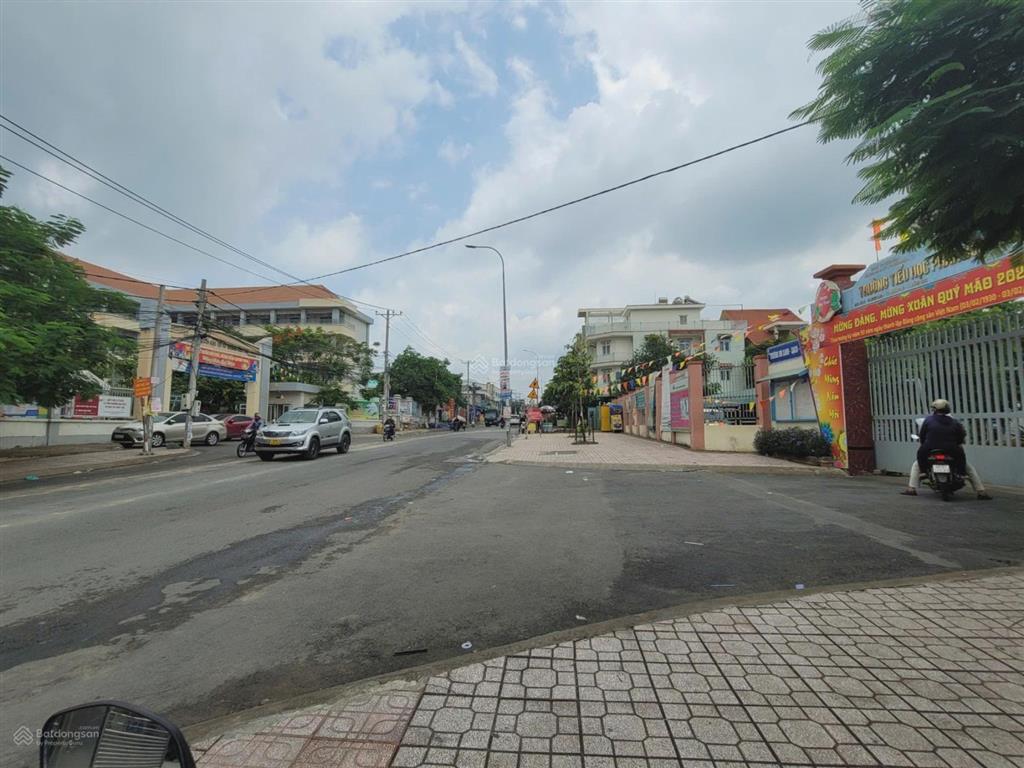 Bán lô đất 3 mặt tiền 6600m2 vị trí gần khu công nghiệp amata, phường long bình cũ