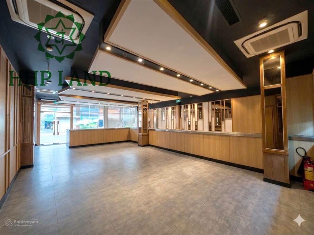 Cho thuê mặt bằng kinh doanh 11m ngang 200m² mặt tiền phạm văn thuận giá 70tr/tháng