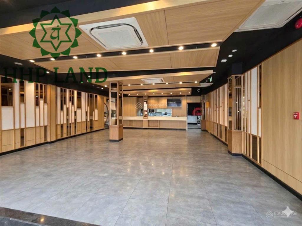 Cho thuê mặt bằng kinh doanh 11m ngang 200m² mặt tiền phạm văn thuận giá 70tr/tháng