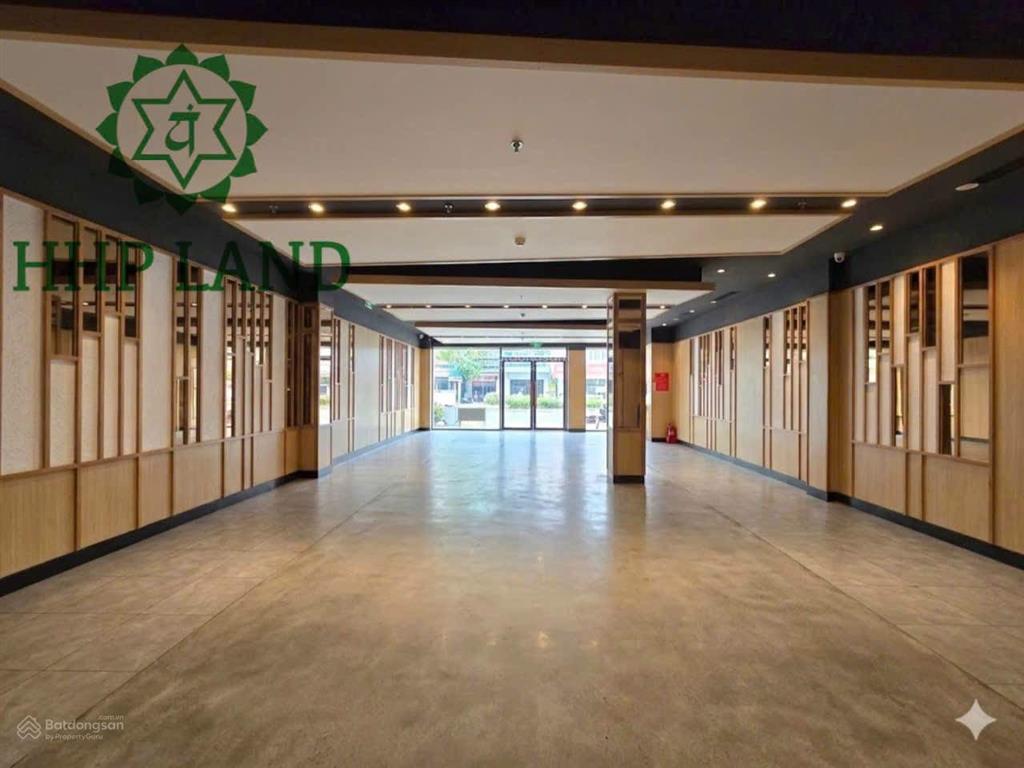 Cho thuê mặt bằng kinh doanh 11m ngang 200m² mặt tiền phạm văn thuận giá 70tr/tháng