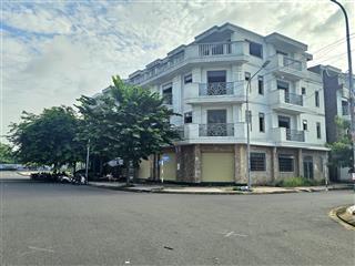 Bán nhà thô 1 trệt 3 lầu đường e6 kdc bửu long 3  view công viên