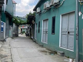 Bán nhà sẵn 3 phòng trọ trục chính dòng tiền  gần trường học viện chính sách giá 6,6 tỷ