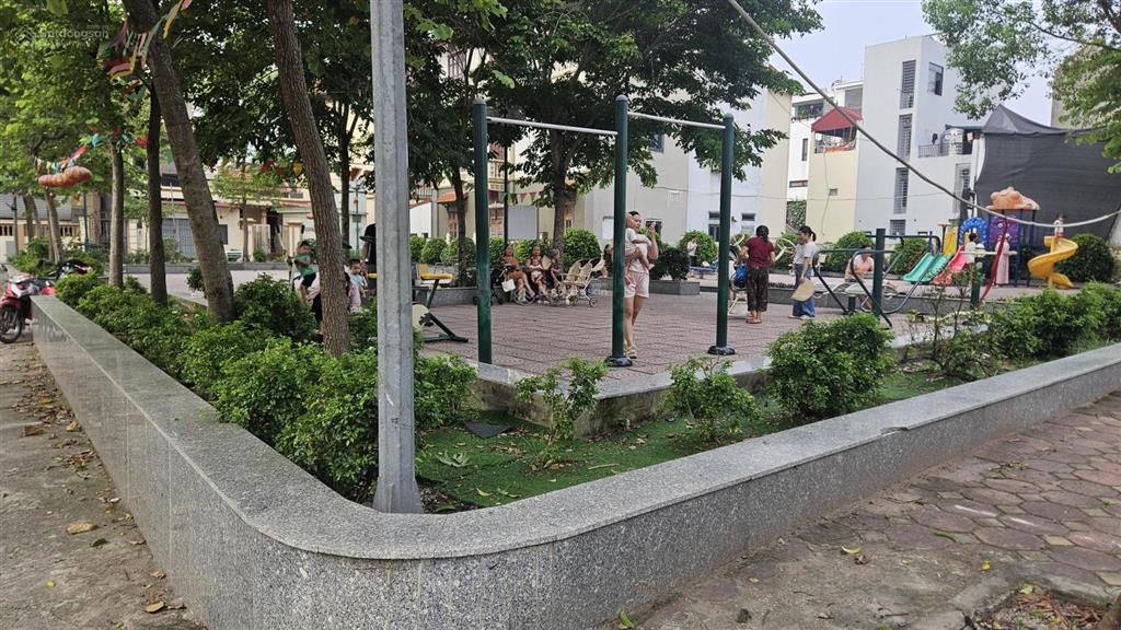 58m² đất dịch vụ ngay hồ điều hòa và công viên  ga metro  đại lộ thăng long