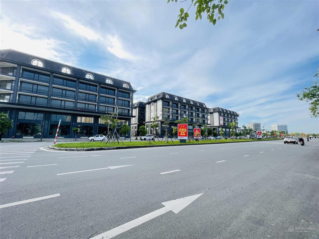 Bán đất vị trí kim cương 2 mặt tiền đường âu lạc  gần bên aeon mall  huế