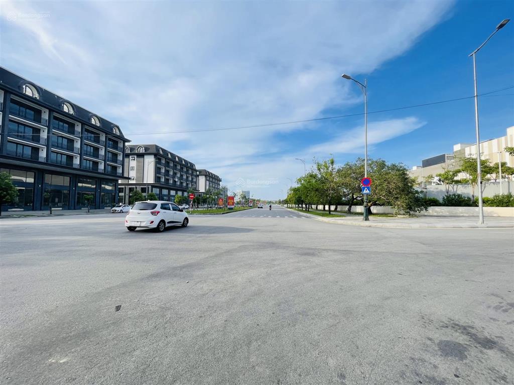 Bán đất vị trí kim cương 2 mặt tiền đường âu lạc  gần bên aeon mall  huế