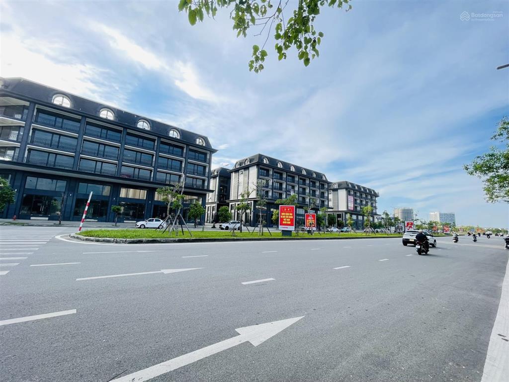 Bán đất vị trí kim cương 2 mặt tiền đường âu lạc  gần bên aeon mall  huế