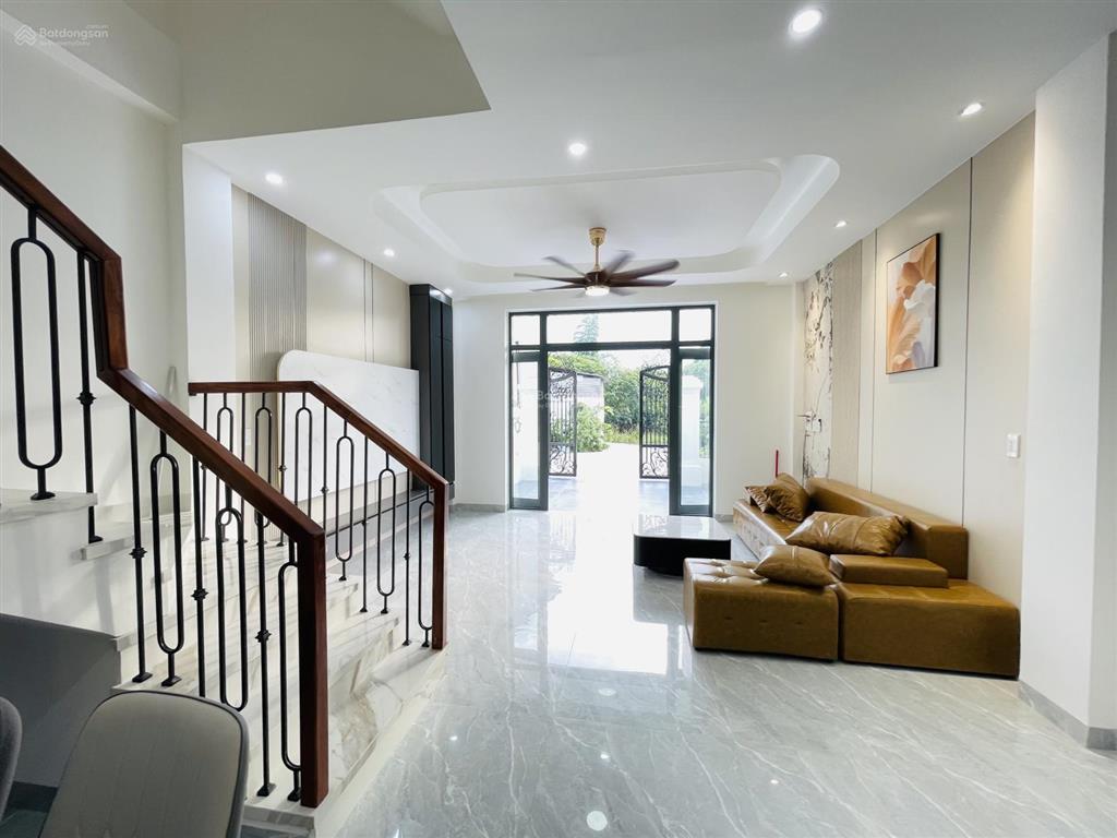 Bán căn biệt thự 3 tầng đẹp, full nội thất khu quy hoạch đồng cát  thủy xuân  huế