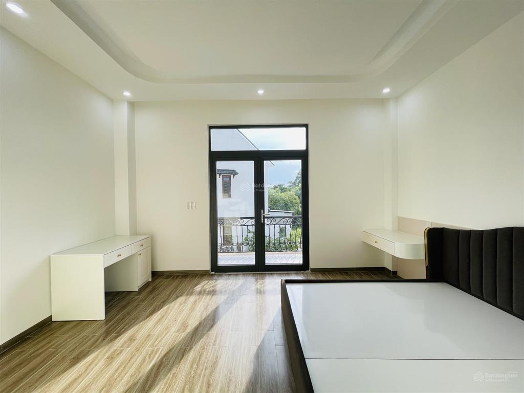 Bán căn biệt thự 3 tầng đẹp, full nội thất khu quy hoạch đồng cát  thủy xuân  huế