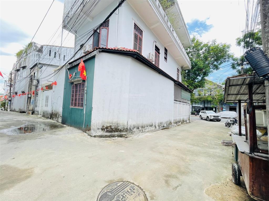 Bán nhà 3 tầng có 12 phòng trọ, 2 mặt tiền cách đào tấn 10m thông đặng huy trứ  huế