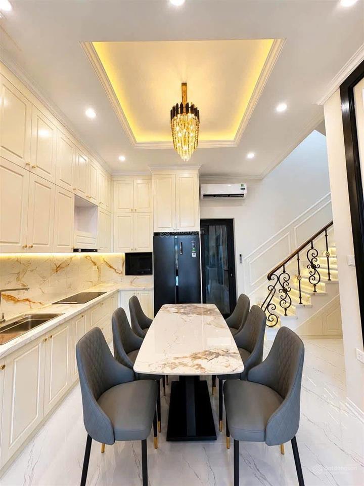 Villa tân cổ điển tâm huyết full nội thất  nguyễn khoa chiêm  chỉ 3,x tỷ
