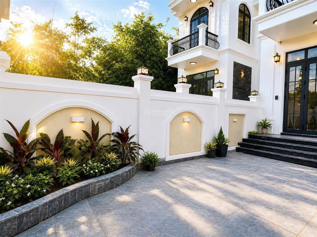 Villa 2 tầng kiệt ô tô minh mạng gần cầu lim  132m2 ngang 6m. full nội thất  chỉ 2, x tỷ