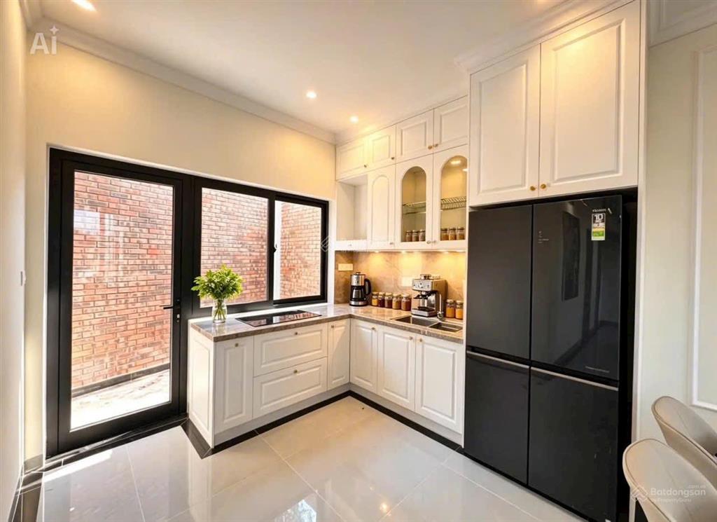 Căn villa tân cổ điển kiệt ô tô vũ ngọc phan, p. thủy xuân, tp huế.