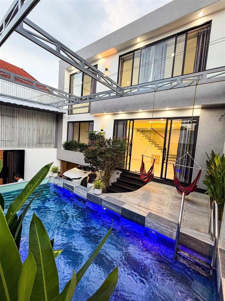 Bán villa hồ bơi hiện đại tại trần thái tông  tp huế. 100m ngang gần 10m