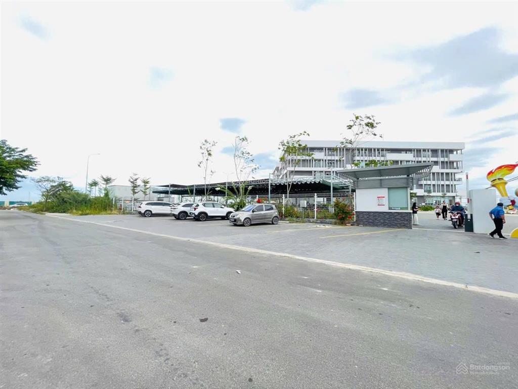 Lô đất đẹp kqh thuỷ thanh  ott8  9  đối diện fpt  175m2 ngang 7m  không ngập lụt