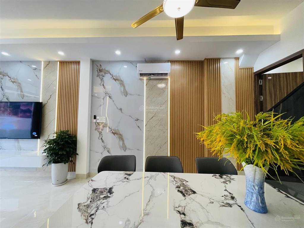 Siêu phẩm nhà 3 tầng duy tân trung tâm tp huế. 4pn/4wc. nhỉnh 3 tỷ