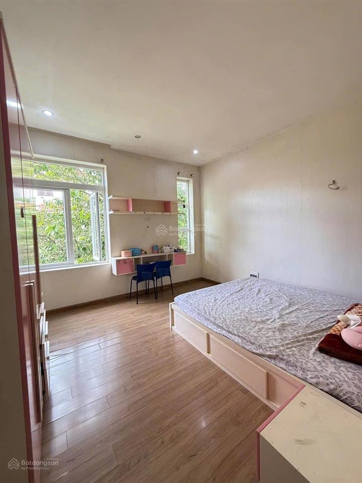 Nhà 3 tầng góc 2 mặt thoáng khu vip trung tâm tp  vỹ dạ  224m2 ngang 11m