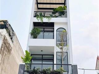 Siêu phẩm xây mới độc lập có sân vườn tiểu cảnh bể cá, thiết kế full nội thất và thang máy xịn sò