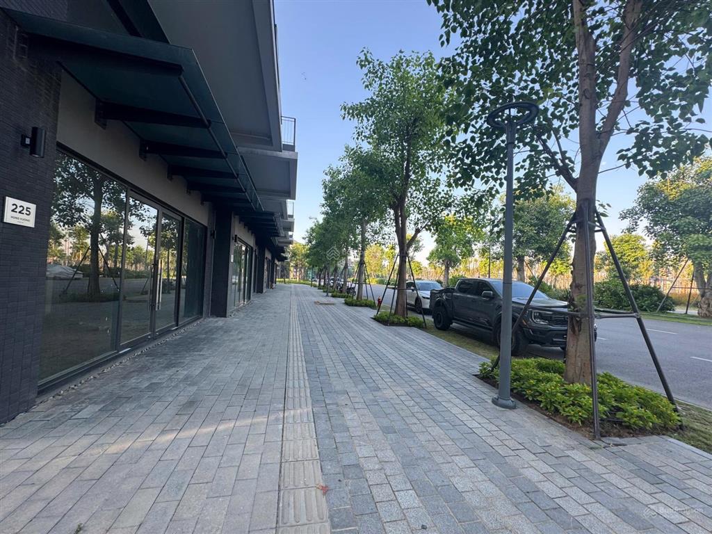 Cắt lỗ sâu 800tr bán căn xẻ khe đại lộ hùng vương  eco central park vinh  nghệ an 0941 358 ***
