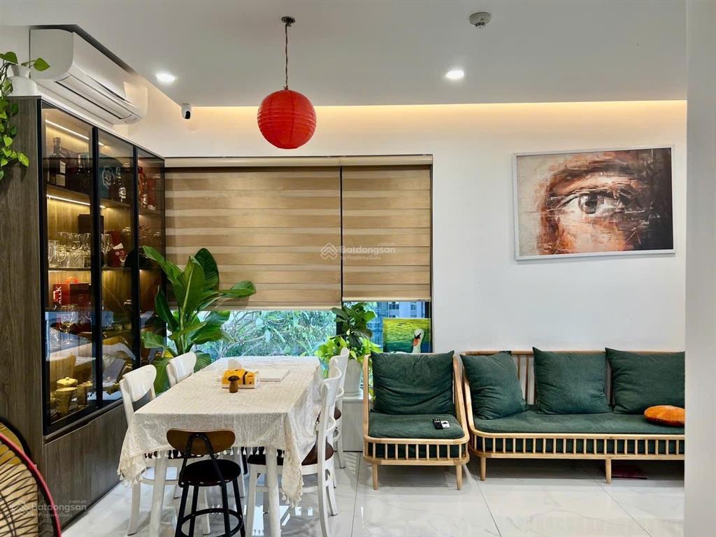 Bán giá tốt 85.5m2, 2pn, giá 7.3 tỷ, có ô xe hơi, có nội thất, diamond alnata plus celadon city
