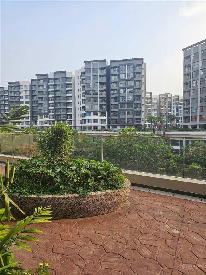 Bán căn trệt góc 2pn, 96m2, diamond centery, ntcb kèm 1 ô xe hơi, celadon city, yên tĩnh cho ông bà