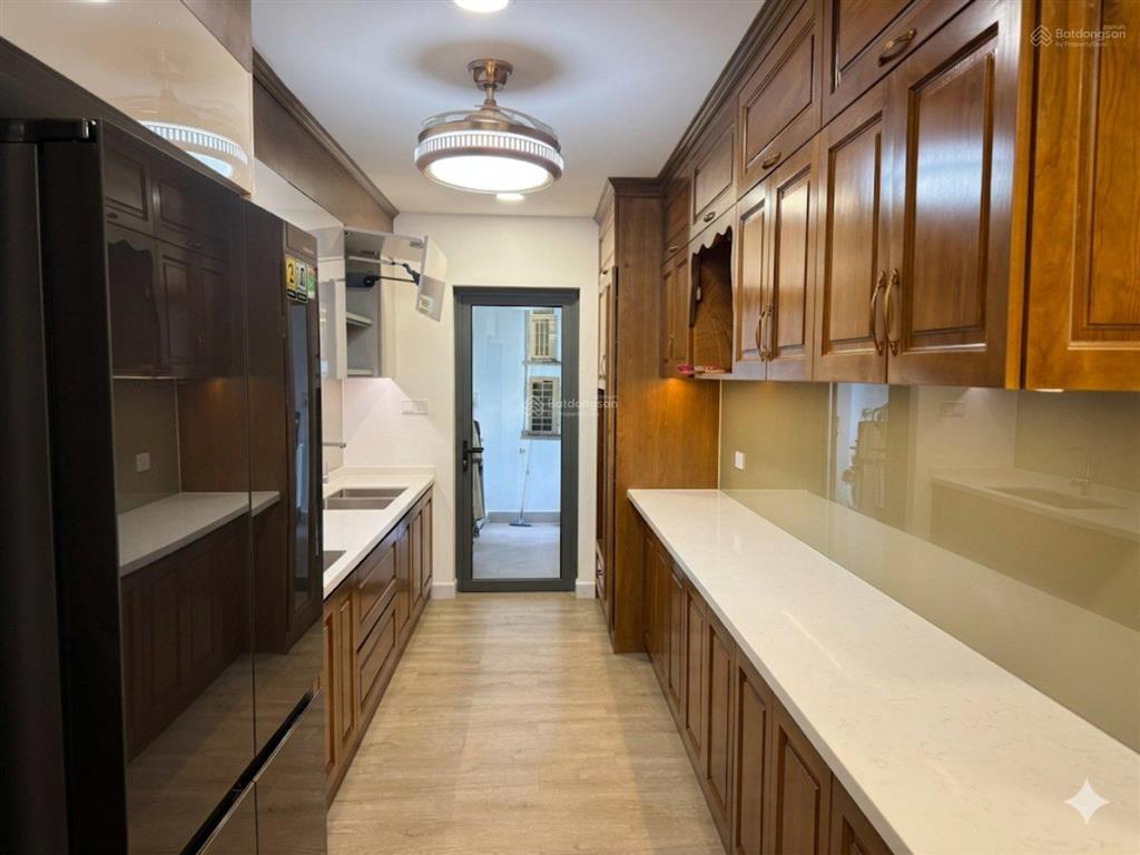 Bán căn 2pn, 96m2, giá 8.1 tỷ, full nội thất , diamond brilliant celadon city