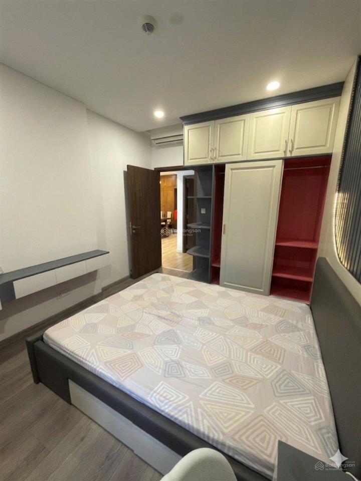 Bán căn 2pn, 96m2, giá 8.1 tỷ, full nội thất , diamond brilliant celadon city