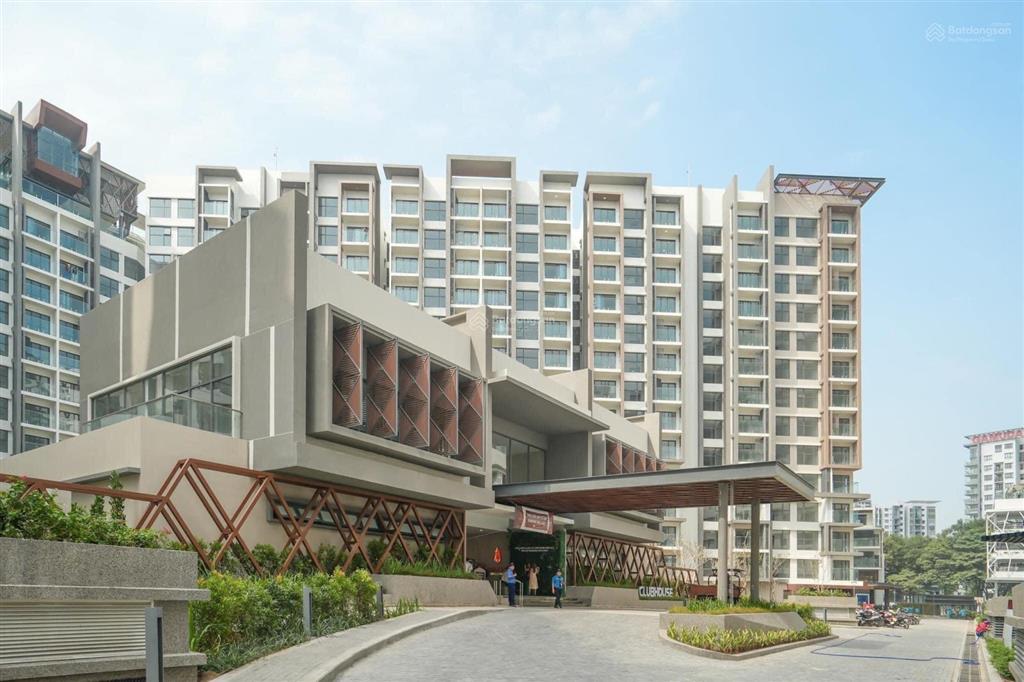 Bán căn 2pn, 96m2, giá 8.1 tỷ, full nội thất , diamond brilliant celadon city