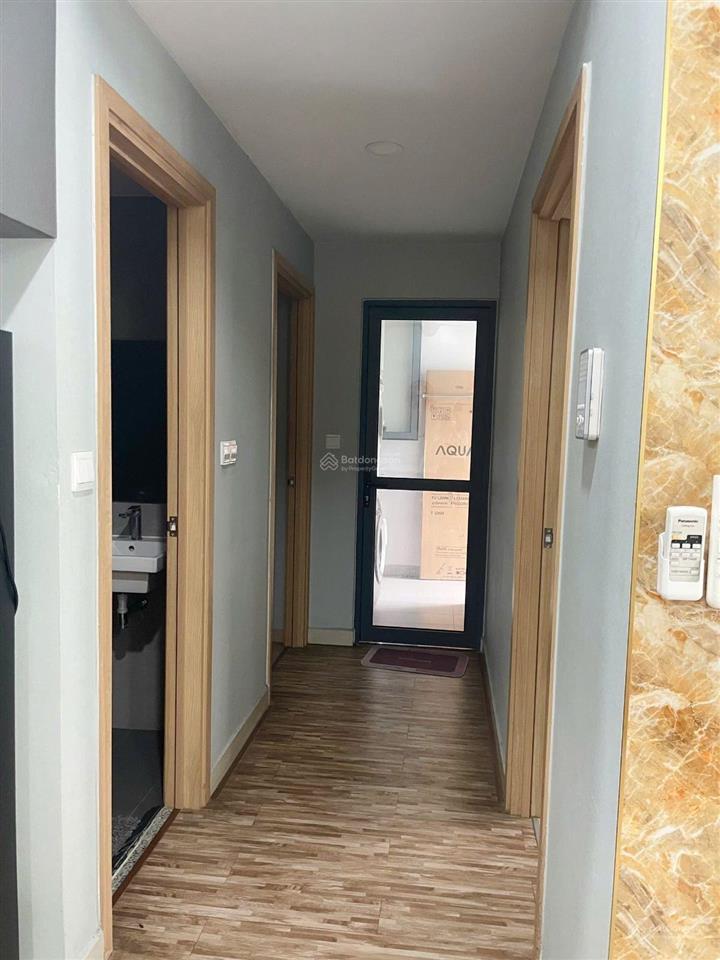 Cho thuê căn hộ 2pn, 63m2, 12tr, emerald celadon city nội thất cơ bản, view công viên