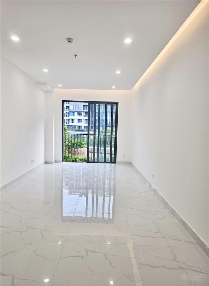 Bán căn hộ 2pn, 85m2, diamond alnata plus, giá 7,5ỷ, bao gồm ô xe hơi, nội thất cơ bản