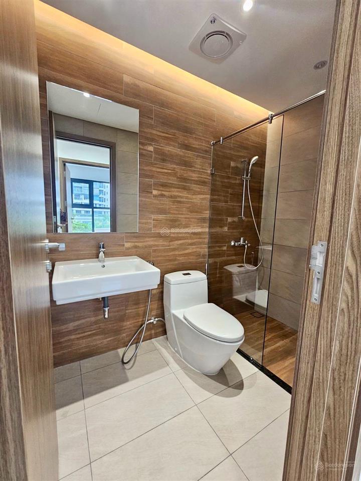 Bán căn hộ 2pn, 85m2, diamond alnata plus, giá 7,5ỷ, bao gồm ô xe hơi, nội thất cơ bản