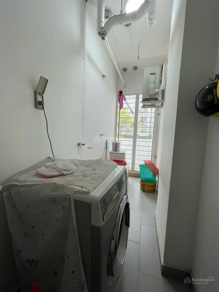 Bán trệt ruby 2pn, 70m2, ntcb, nội khu yên tĩnh, giá 5,4 tỷ, thuận tiện ra vô celadon city