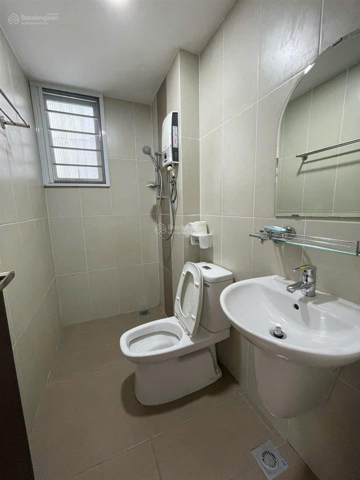 Bán trệt ruby 2pn, 70m2, ntcb, nội khu yên tĩnh, giá 5,4 tỷ, thuận tiện ra vô celadon city