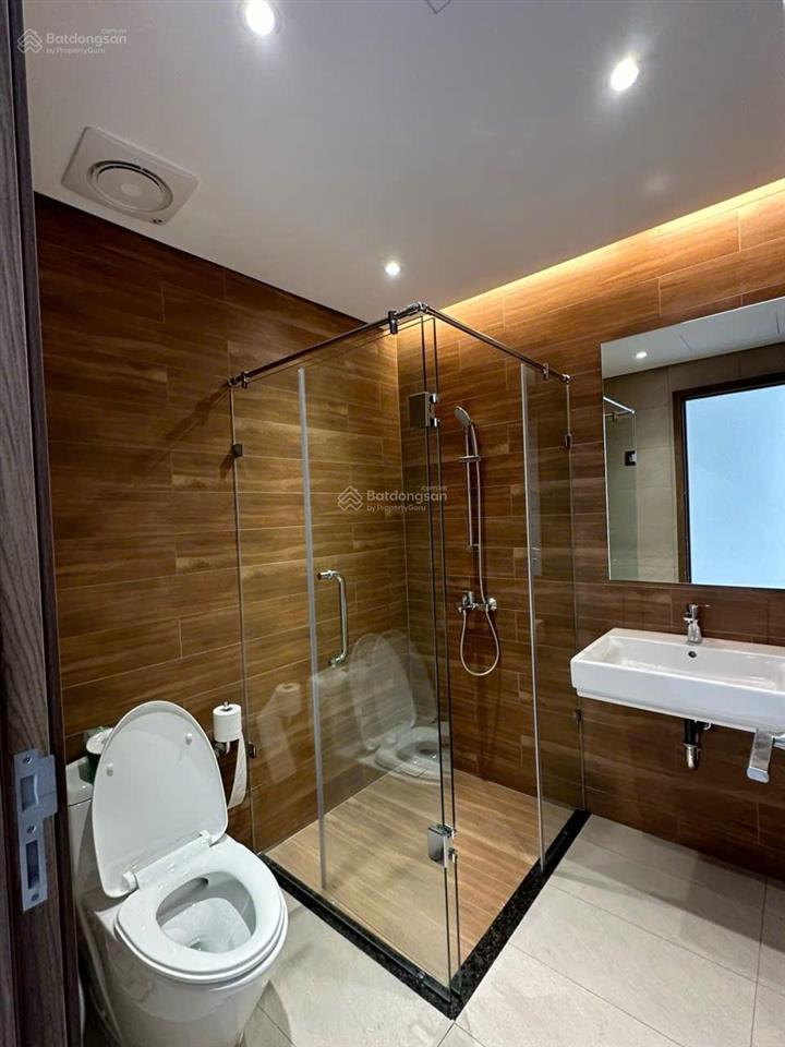 Bán giá tốt 85.5m2, 2pn, giá 7.2 tỷ, có ô xe hơi, có nội thất, diamond alnata plus celadon city