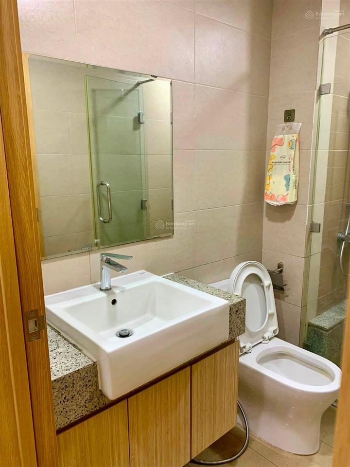 Bán nhanh 2pn, 1wc, 63m2 emerald celadon city, full nội thất, giá 5,2 tỷ
