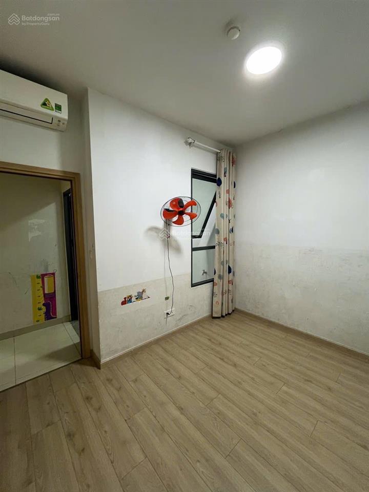 Bán 2pn 71m2 emerald giá 5,2 tỷ, celadon city, nội thất cơ bản