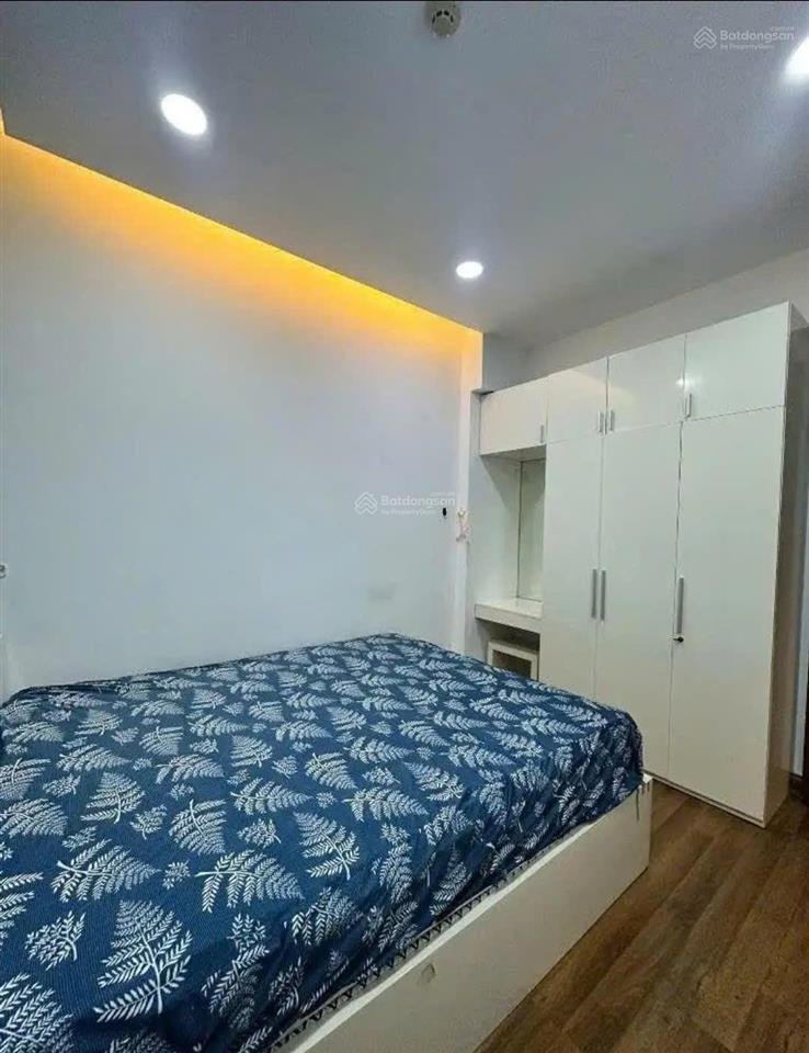Cho thuê 2pn, 68m2 khu ruby nội thất full, giá 11tr, celadon city gần sân bay