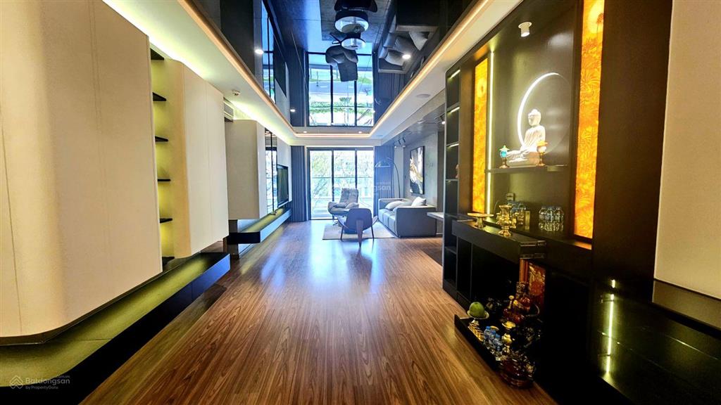 Cho thuê 3pn skylinkedvilla diamond celadon city, full nt cao cấp, xe hơi đậu trước nhà