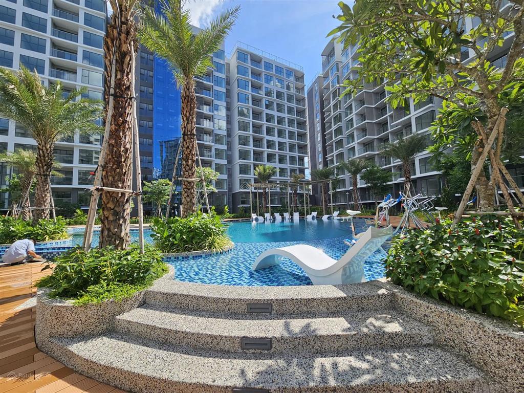 Bán 3pn 120m2, ntcb + 1 chỗ đậu ôtô, view rừng, giá 10,5 tỷ, diamond centery celadon city