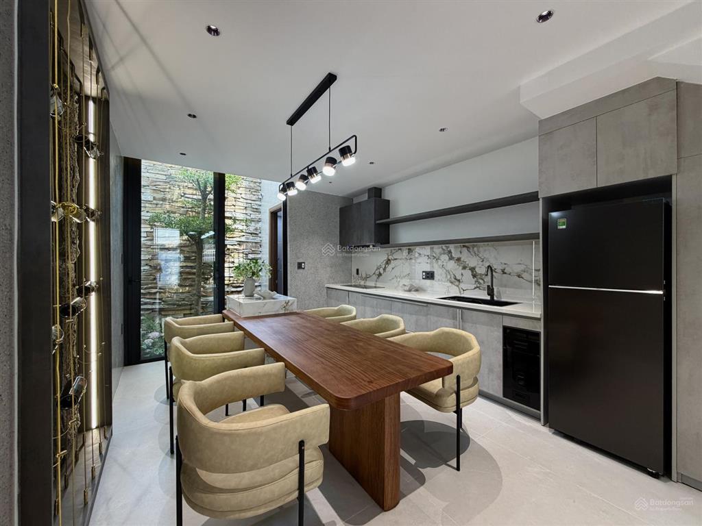 Nhà sân vườn nam việt á khai thác cho thuê 45tr/ tháng