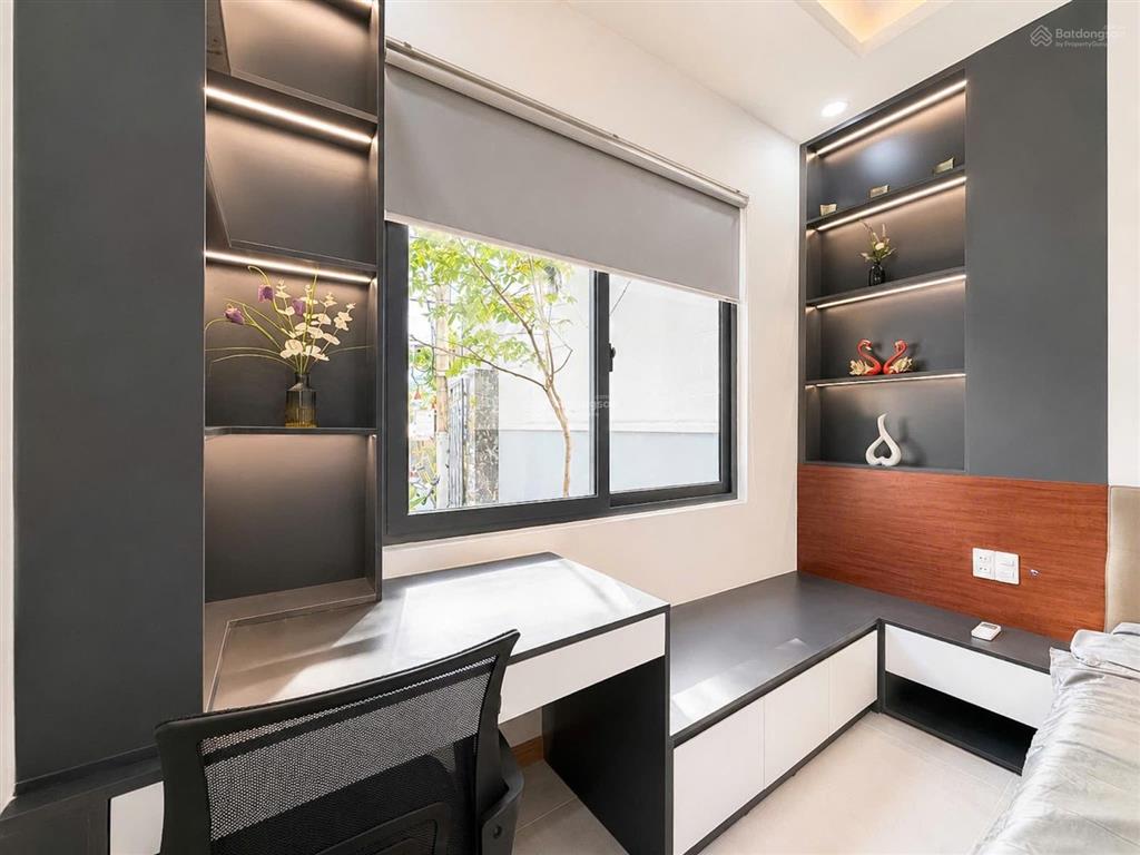 Bán căn nhà đường phạm văn bạch, hải châu, nhà thiết kế hiện đại, công năng đầy đủ
