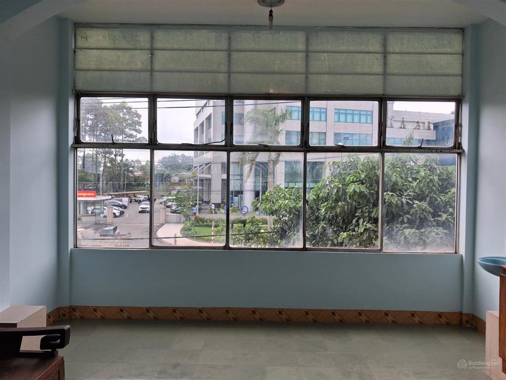 Cho thuê nhà mặt tiền  văn phòng, spa, studio & nhà ở. mới sơn sửa đẹp