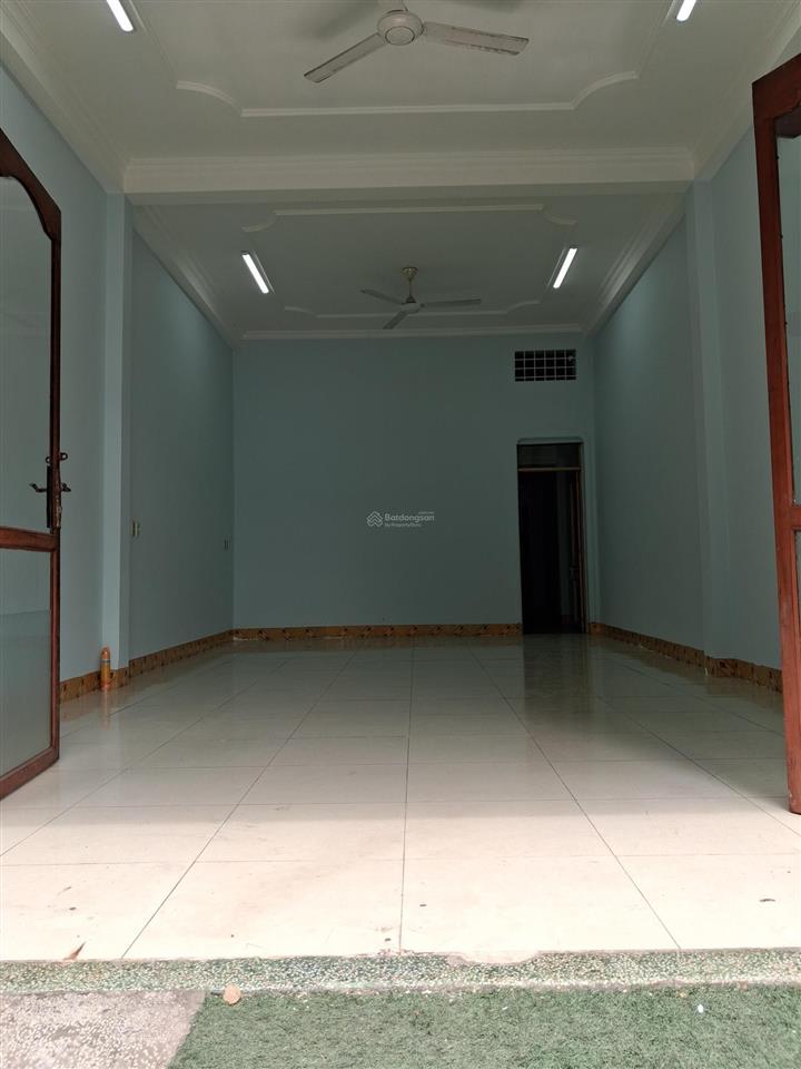 Cho thuê nhà mặt tiền  văn phòng, spa, studio & nhà ở. mới sơn sửa đẹp