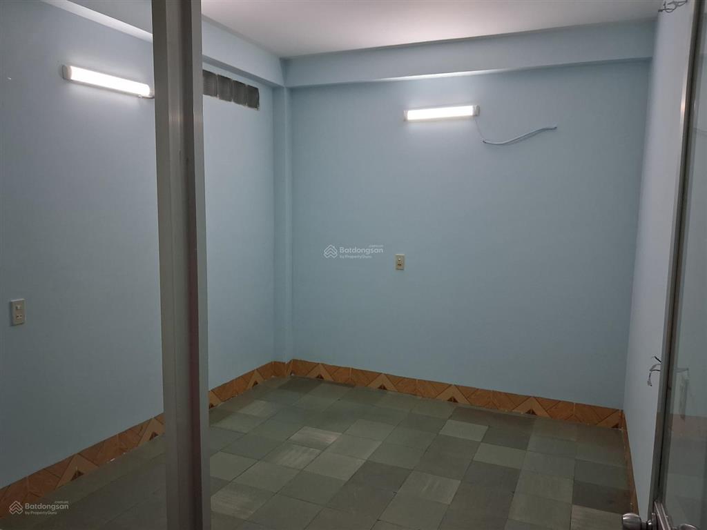 Cho thuê nhà mặt tiền  văn phòng, spa, studio & nhà ở. mới sơn sửa đẹp