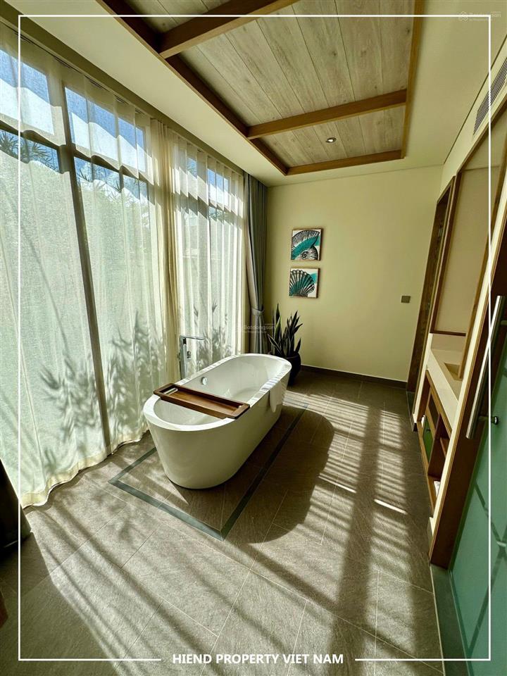 Bán biệt thự view trực diện biển đà nẵng sổ đỏ lâu dài.  0916 572 ***