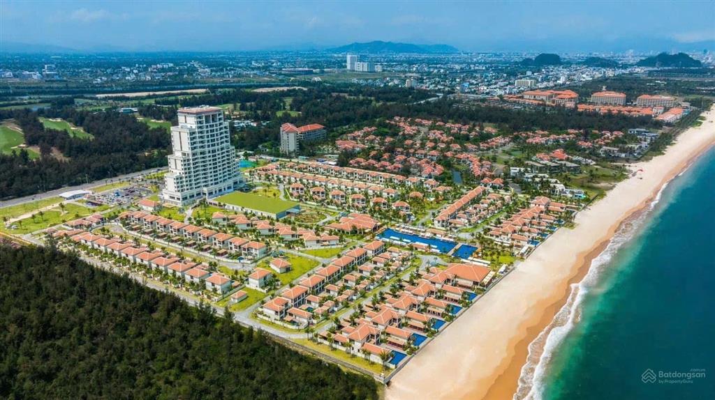 Bán biệt thự view trực diện biển đà nẵng sổ đỏ lâu dài.  0916 572 ***
