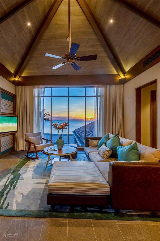 Bán biệt thự view trực diện biển đà nẵng sổ đỏ lâu dài.  0916 572 ***