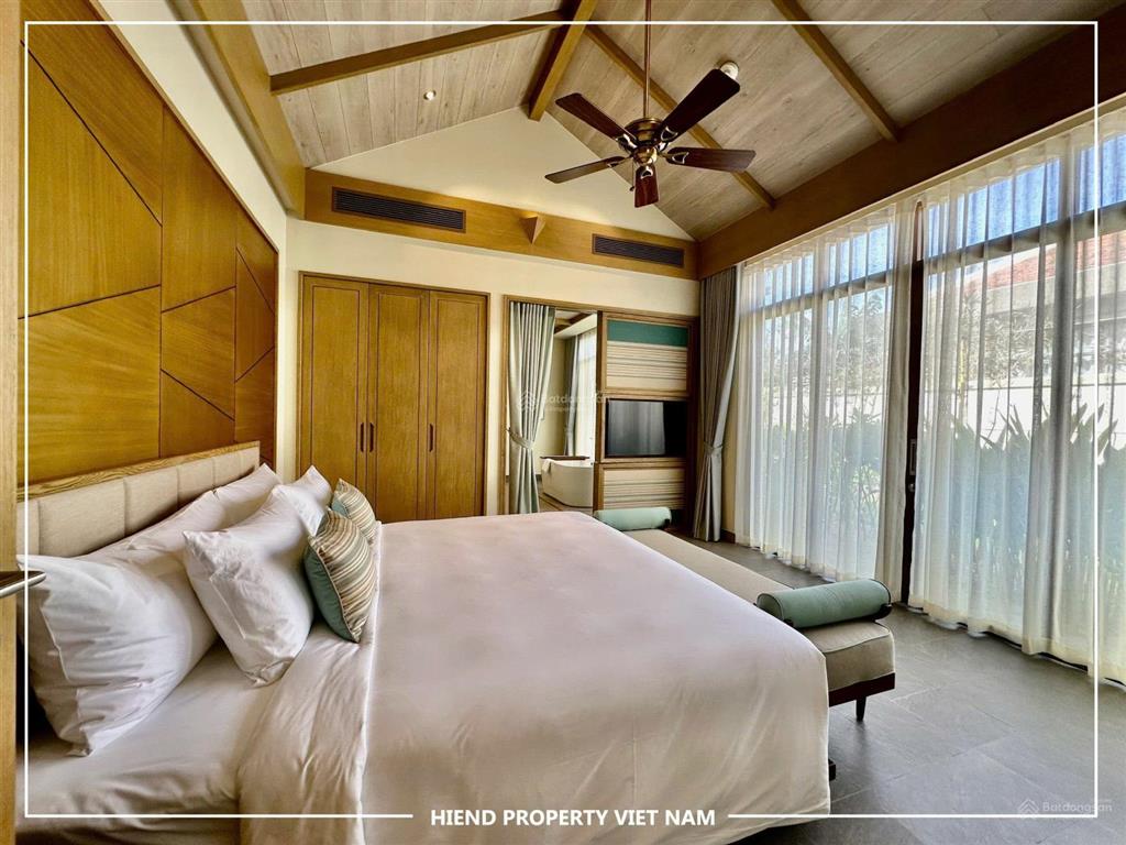 Bán biệt thự view trực diện biển đà nẵng sổ đỏ lâu dài.  0916 572 ***